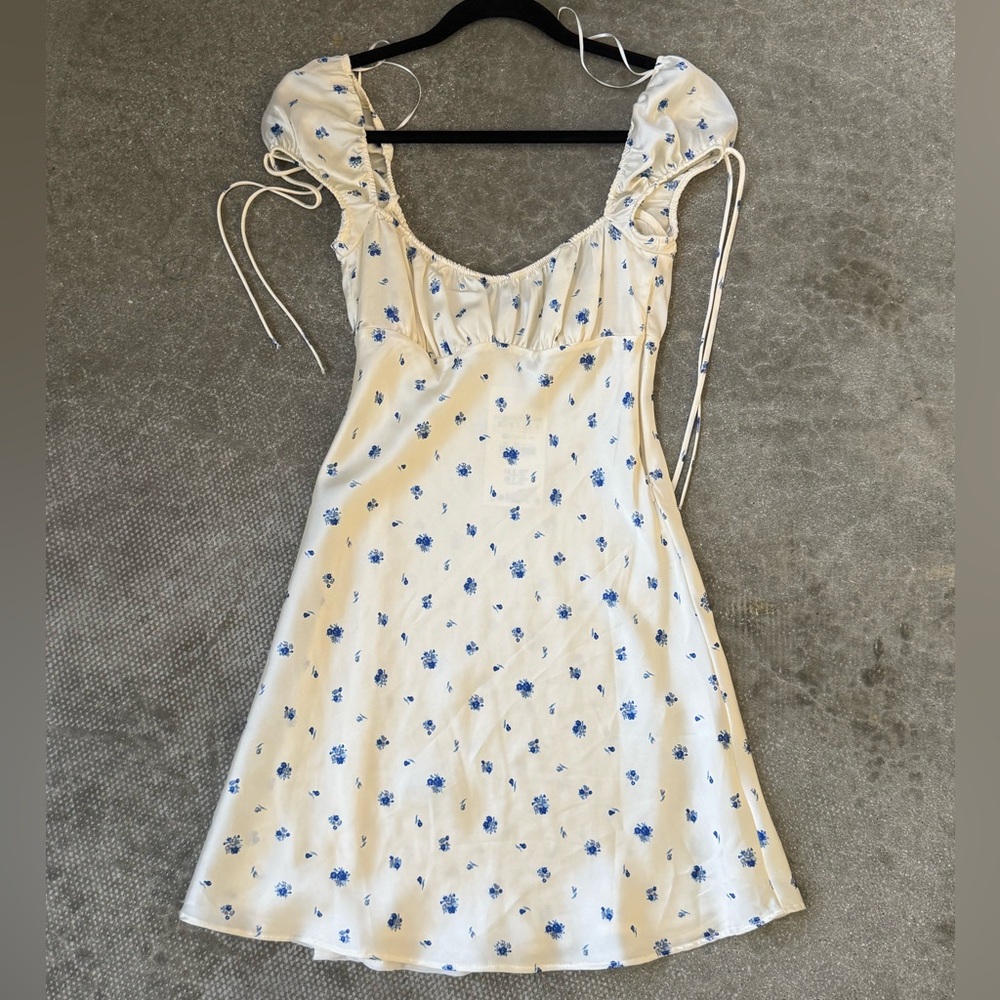 ZARA WOMENS FLORAL SILK MINI DRESS, SIZE XS, IVORY/BLUE